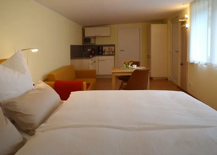 Holiday home Ferienquartier Goethe33